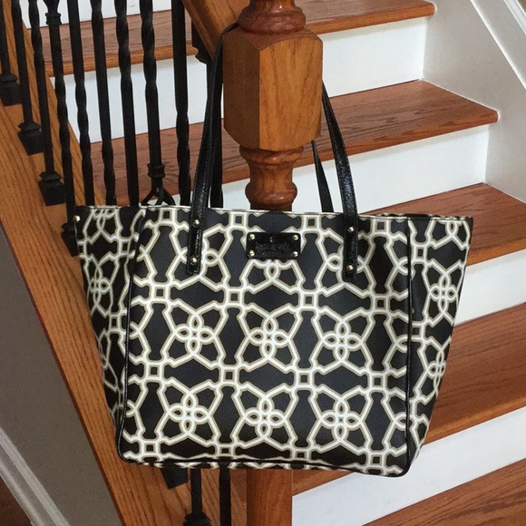 kate spade Handbags - ♠️Kate Spade Moroccan style leather shoulder tote